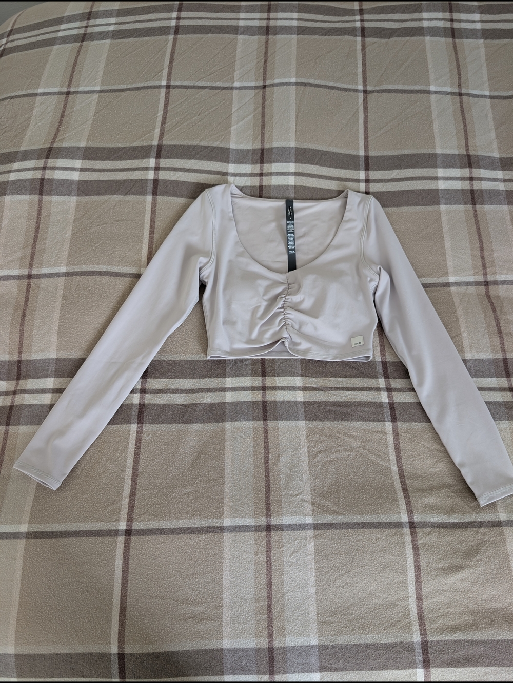 Vuori Ruched Long Sleeve Crop Top